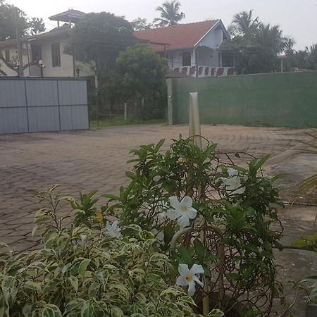 Ronny Cottage Negombo Exteriér fotografie