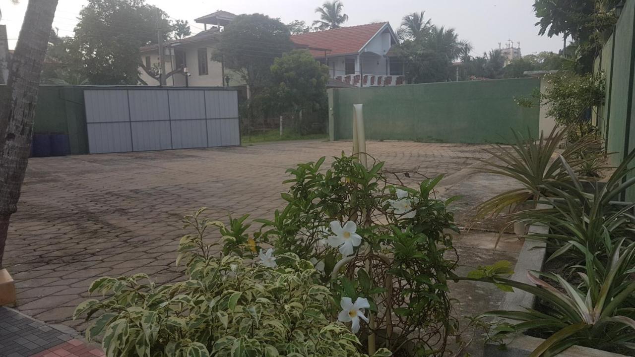 Ronny Cottage Negombo Exteriér fotografie